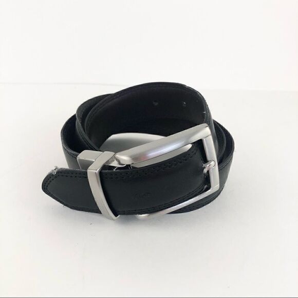 Black leather belt with silver square buckle - Picture 1 of 3